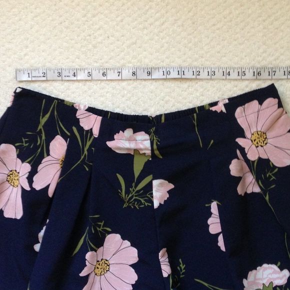 FavLux Floral Shorts Lined Size 2X - Picture 3 of 11